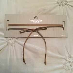 TOPSHOP Beige Suede Choker